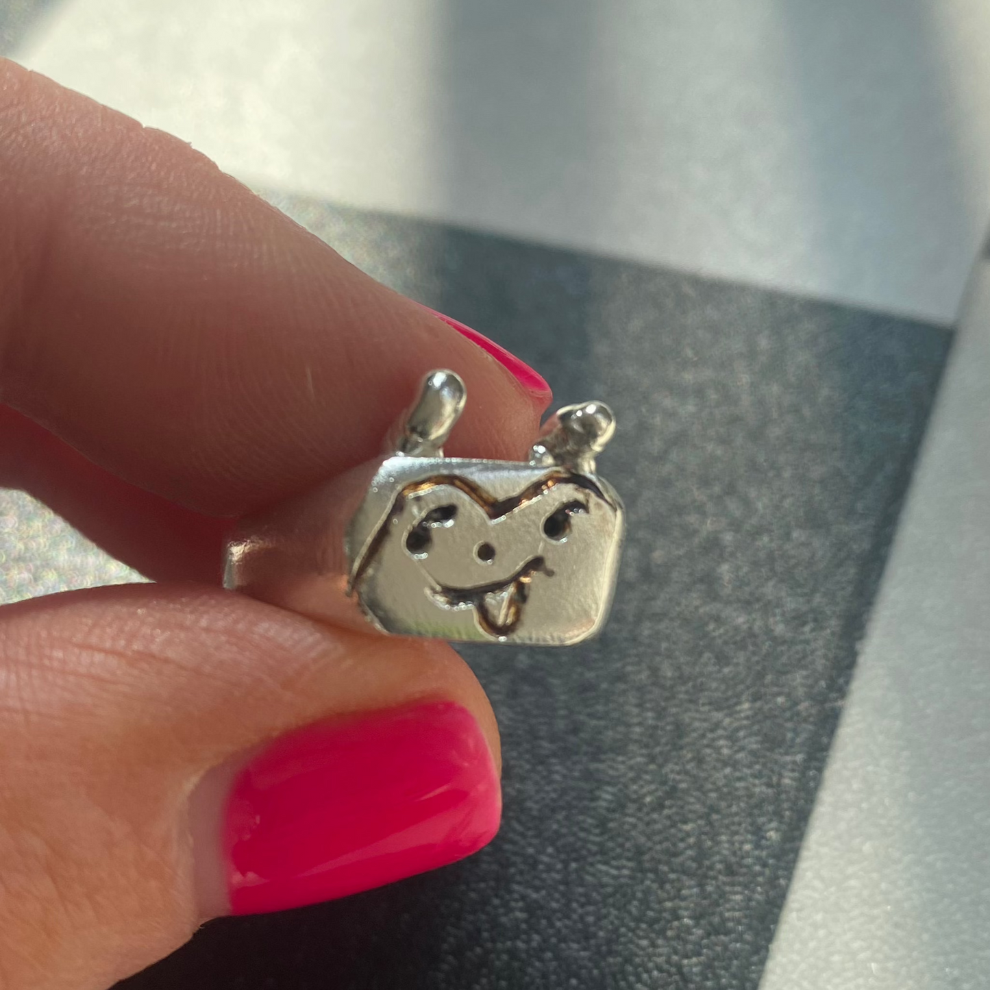 BUG RING
