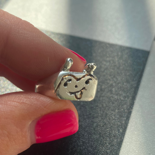 BUG RING